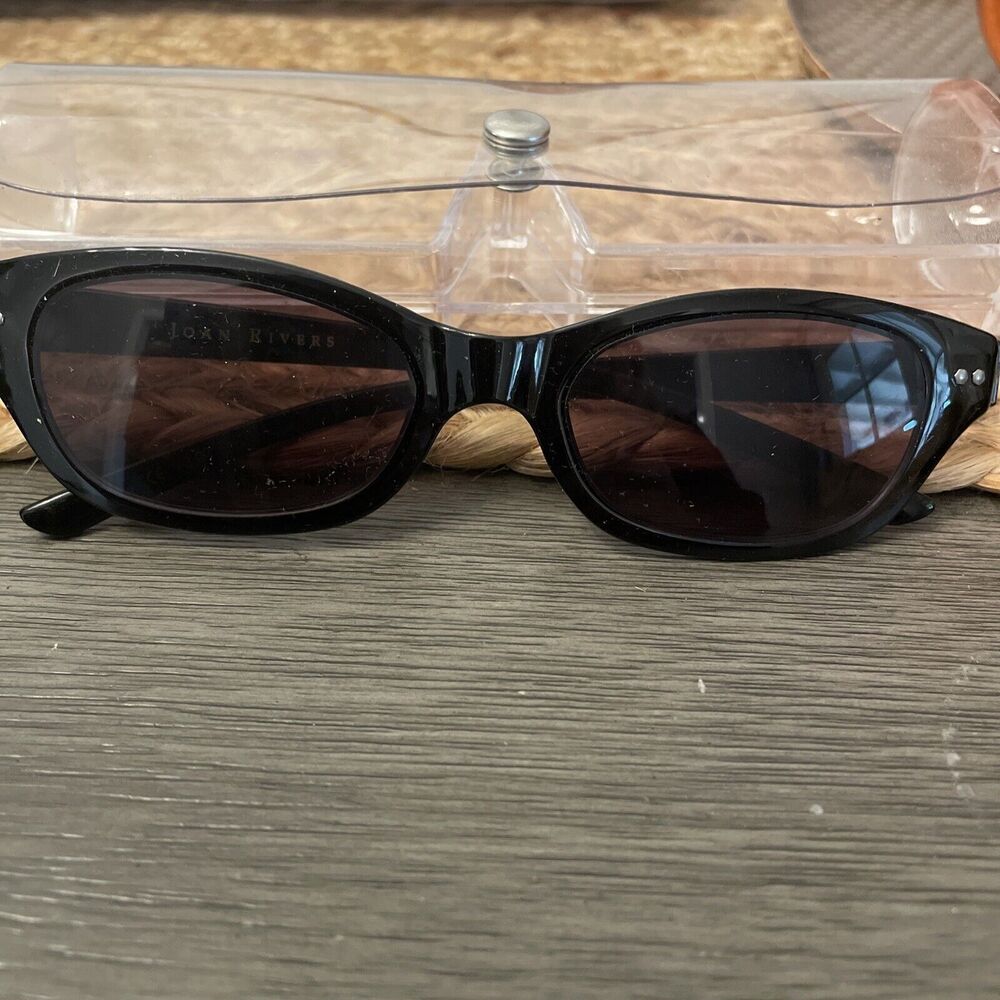 JOAN RIVERS 100% UV Protection Black Sunglasses with case
